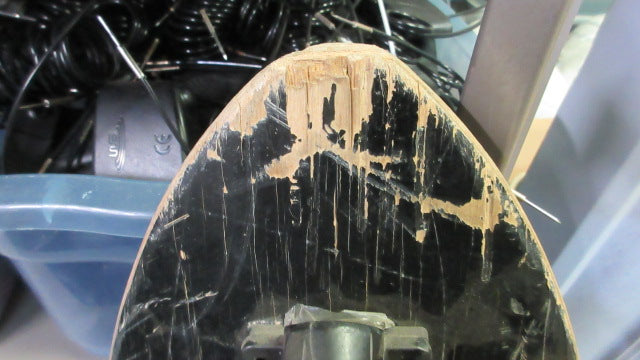 Load image into Gallery viewer, Used Quest 40&quot; Longboard - small tip peeling
