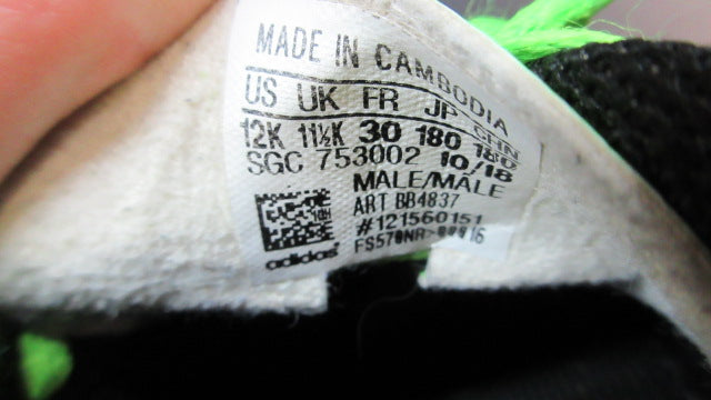 Load image into Gallery viewer, Used Adidas Indoor Soccer Cleats - Size Youth 12
