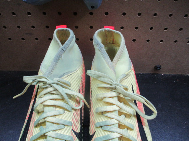 Load image into Gallery viewer, Used Kids' Nike Jr. Mercurial Superfly Indoor Soccer Shoes - Size Youth 6

