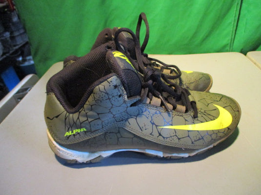 Used Nike Alpha Size Youth 3 Cleats