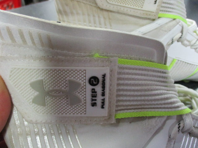 Load image into Gallery viewer, Used Under Armour Football Cleats Size 12
