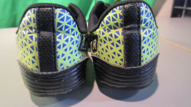 Load image into Gallery viewer, Used Lotto Youth 2Y Soccer Cleats - Some Wear
