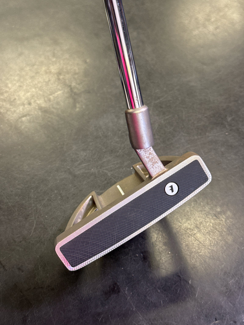 Load image into Gallery viewer, Used Nike Ignite 006 Right Hand Mallet Putter 33"

