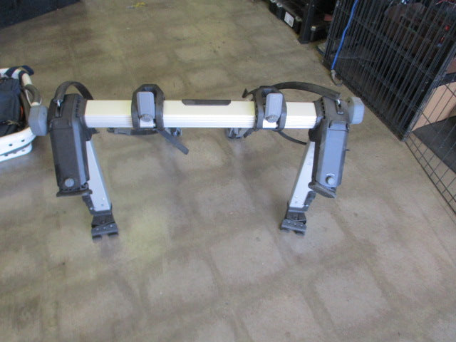 Load image into Gallery viewer, Used Thule OutWay Hanging 3-Bike Trunk Rack
