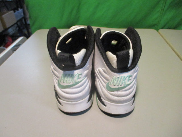 Load image into Gallery viewer, Used Jordan MVP White Green Glow Youth 1 Basketball Shoes

