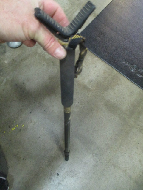 Used STONEY POINT GENUINE POLECAT TELESCOPING SYSTEM RIFLE  SHOTGUN REST