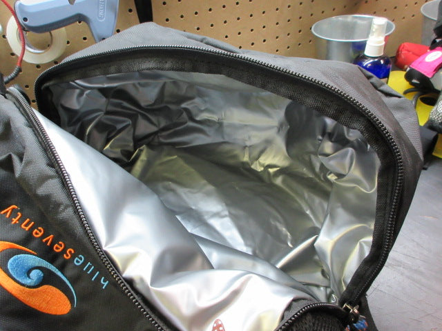 Load image into Gallery viewer, Used Blueseventy Triathlon Transition Bag
