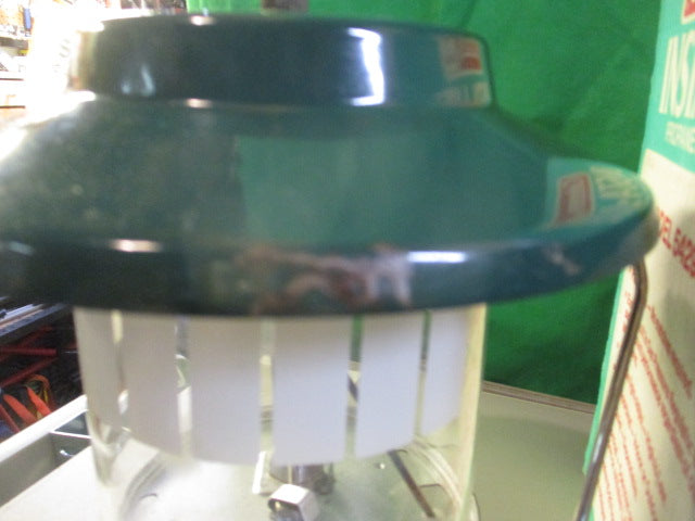Load image into Gallery viewer, Used Coleman Canada Insta Lite Portable Propane Lantern Model 5429
