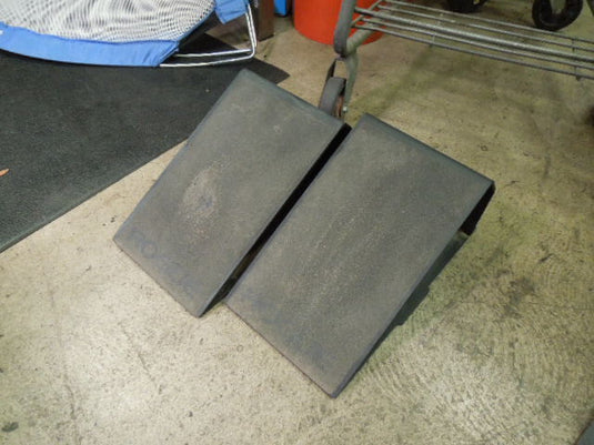 Used Pair of Rouge Fitness 7G Steel 30º Single Foot Squat Wedges