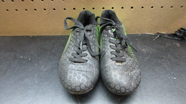 Load image into Gallery viewer, Used Vizari Stealth Soccer Cleats - Size Youth 1
