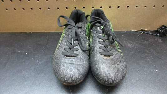 Used Vizari Stealth Soccer Cleats - Size Youth 1