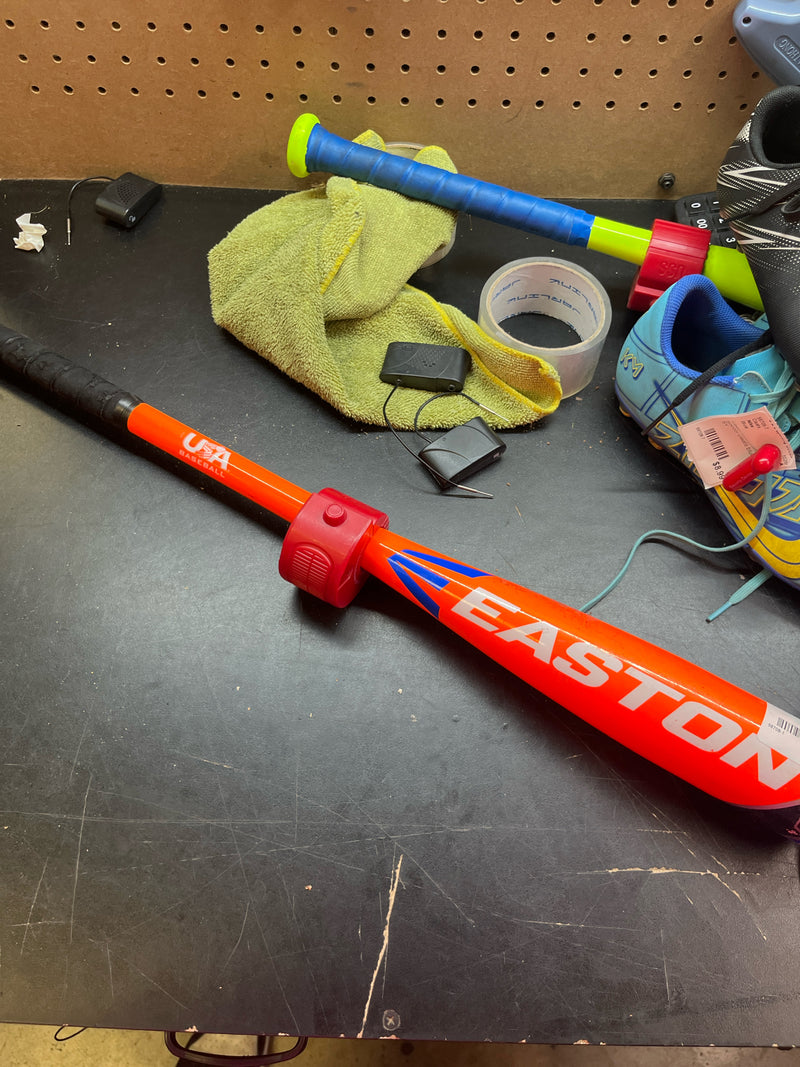 Load image into Gallery viewer, used easton orange 28' -10 speed brigade bat
