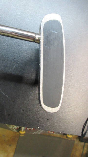 Load image into Gallery viewer, Used Hippo NG 2 Putter - RH
