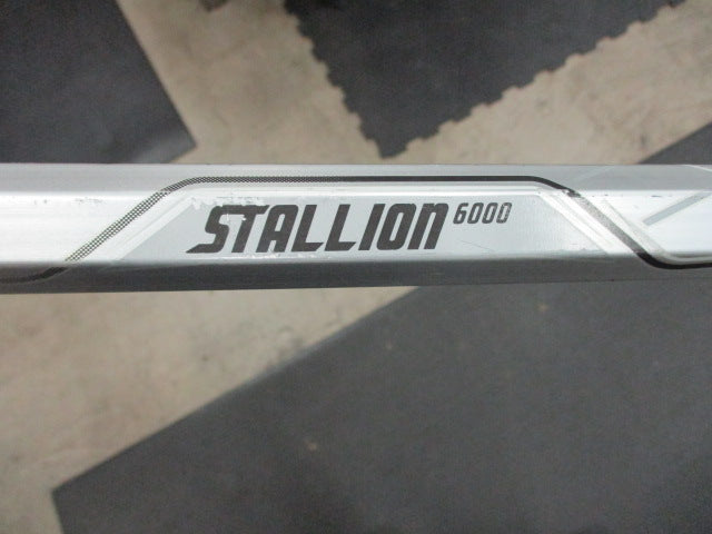 Load image into Gallery viewer, Used STX Stallion 6000 Lacrosse Stick (Bent Shaft)
