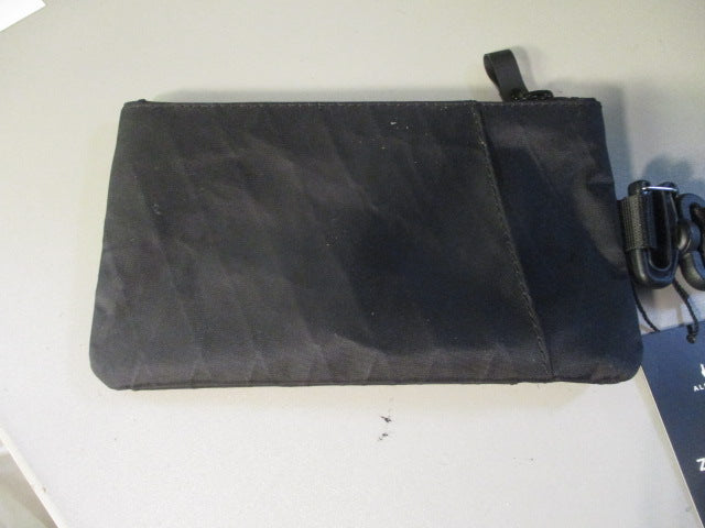 Load image into Gallery viewer, Used Alpaka Zip Clutch Bag - Still Has Tags
