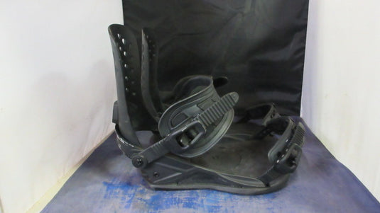 Used Strata Union Snowboard Bindings Adult Size Large - wear