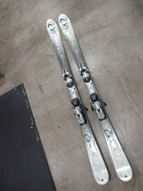 Load image into Gallery viewer, Used K2 True Luv 153cm Skis W/ Marker Bindings
