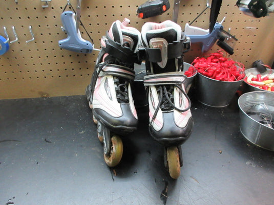Used Bladerunner Advantage Senior Rec Fitness Skates - Size 7 *Missing Strap*