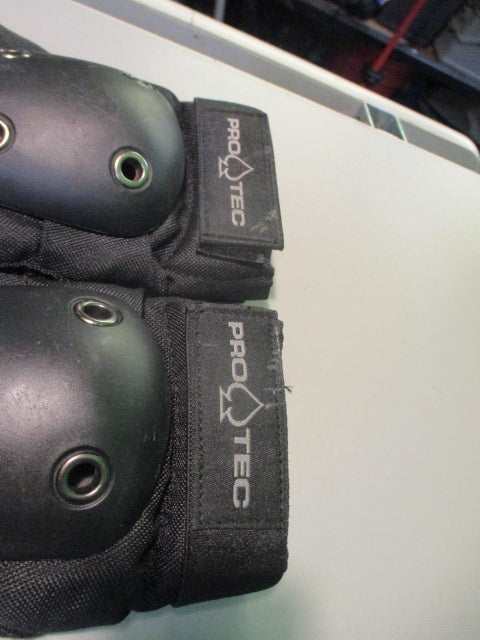 Used Pro Tec Youth Knee Pads