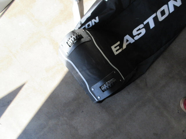 Load image into Gallery viewer, Used Easton Octane Wheeled Bag
