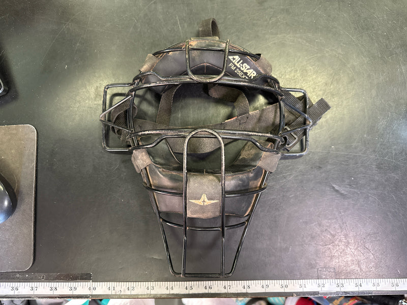 Load image into Gallery viewer, Used All Star FM25EXT 2 Piece Catchers Mask
