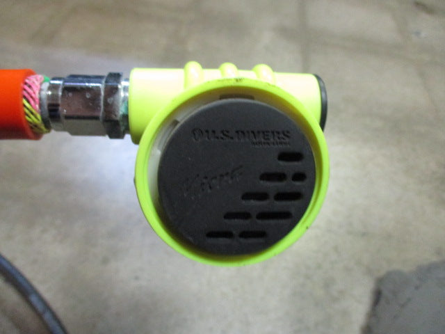 Load image into Gallery viewer, Used USA Divers Mira Dual Stage Regulator Hoses
