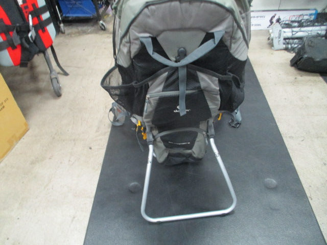 Load image into Gallery viewer, Used Deuter Kid Comfort 3 Child Carrier
