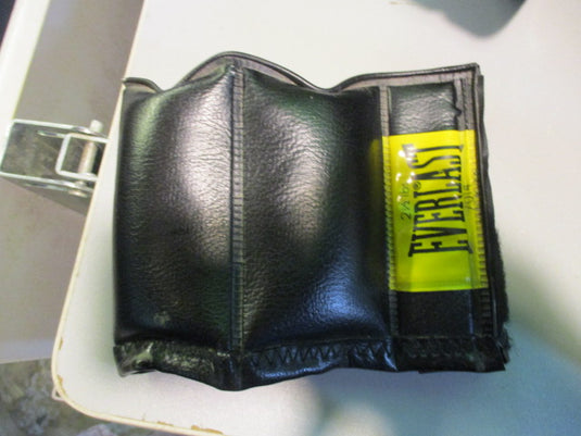 Used Everlast 2.5 ANKLE WEIGHT