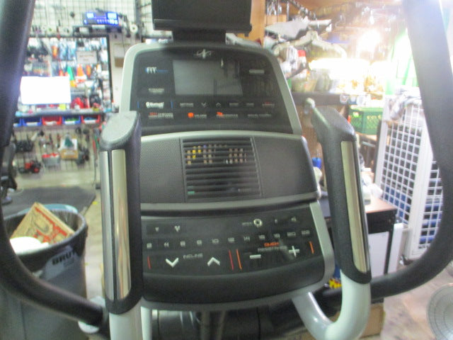 Load image into Gallery viewer, Used Norictrack SE7.1 Spacesaver ELLIPTICAL
