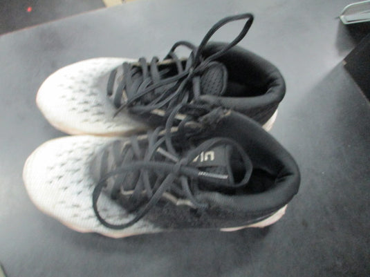 Used Under Armour Size 4.5 Football Cleats