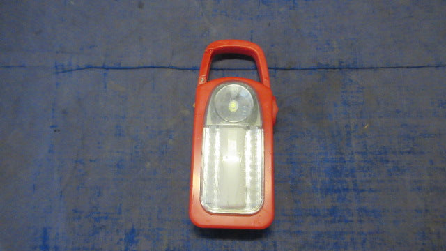 Load image into Gallery viewer, Used Carabiner Flashlight - cracked cover
