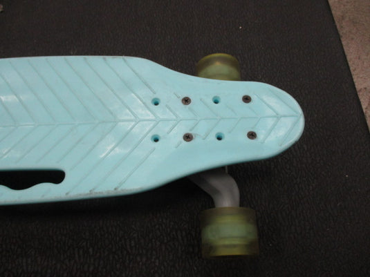 Used Oleio 23" Light Up Mini Cruiser Skateboard