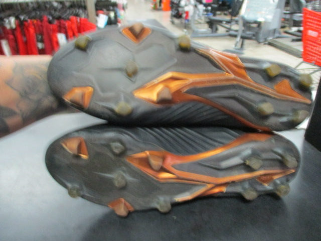 Load image into Gallery viewer, Used Adidas Predator Size 12 Soccer Cleats
