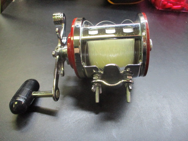 Load image into Gallery viewer, Used Penn Jigmaster No.500 Deep Sea Fishing Reel
