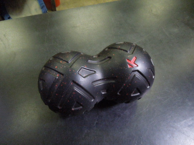 Load image into Gallery viewer, Used TriggerPoint Universal Double Massage Ball
