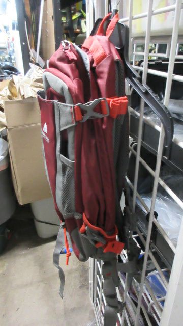 Load image into Gallery viewer, Used Ozark Trail Finley Creek Hydration Backpack w/ Bladder
