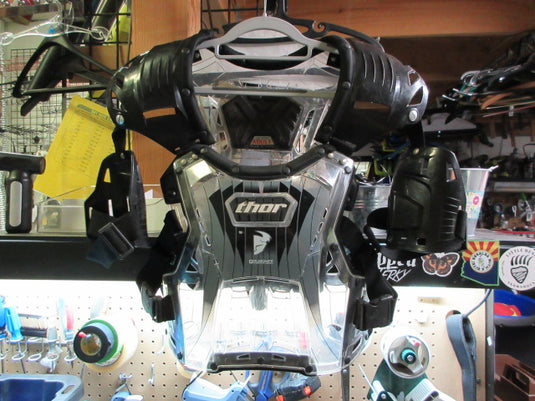 Used Thor Quadrant Chest Protector - Adult 100-200