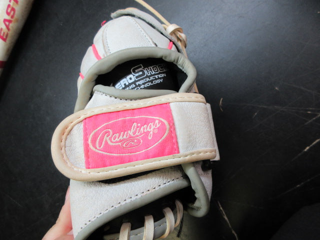 Load image into Gallery viewer, Used Rawlings 10.5" Sure Catch Youth Softball Glove - RHT
