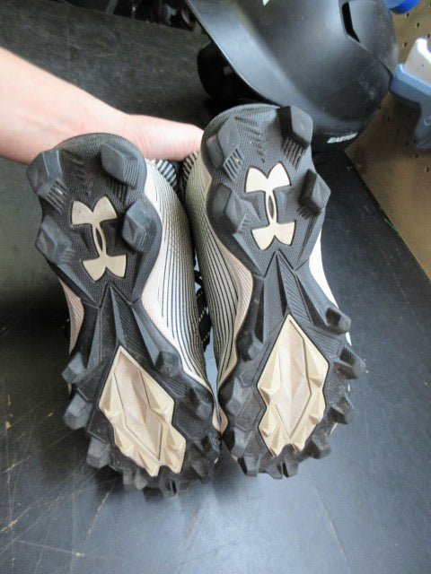 Load image into Gallery viewer, Used Under Armour Highlight Franchise Football Cleats - Size Youth 2.5
