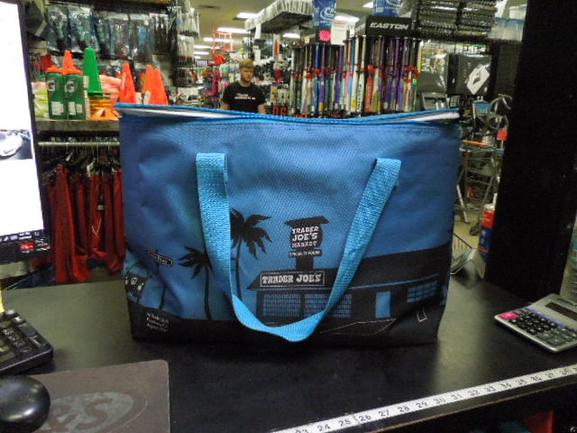 Load image into Gallery viewer, Used Trade Joes Insulated Cooler Bag
