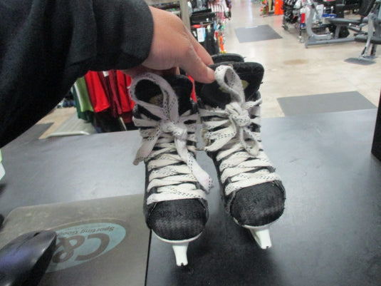 Used CCM 385 Tacks Size Youth 9 Ice Hockey Skates