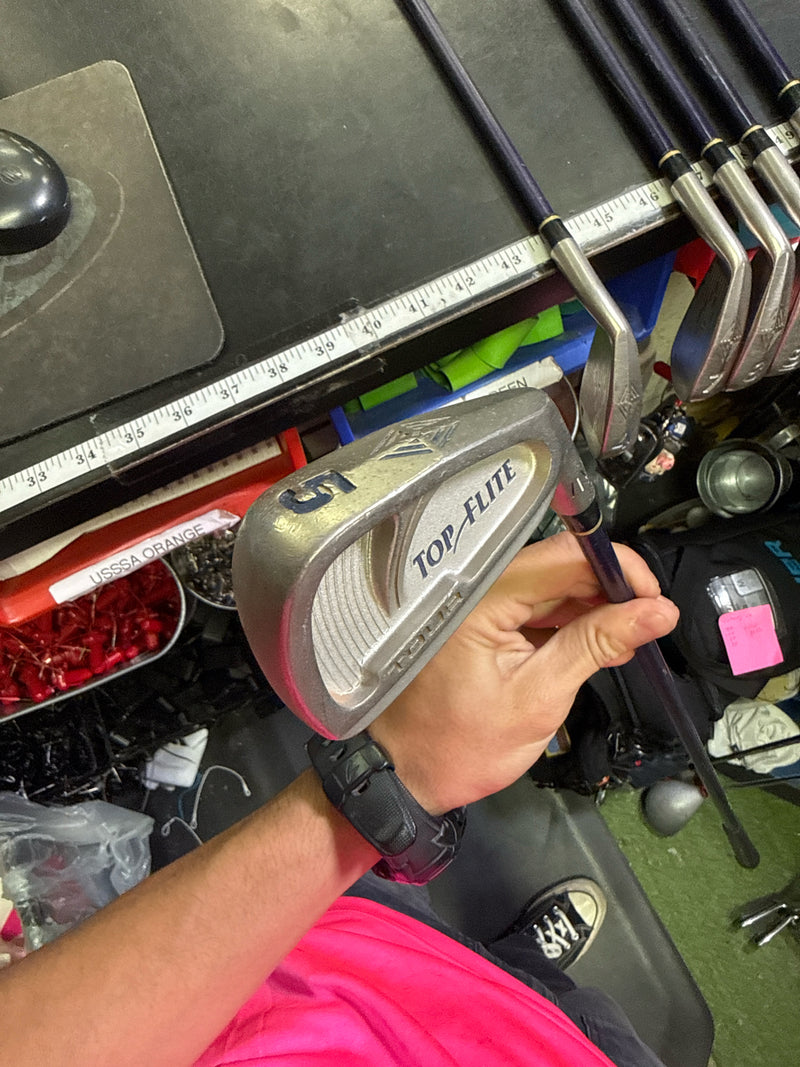 Load image into Gallery viewer, Used Top Flite Tour Diamond Ladies 6pc Right Hand Iron Set 4-9i no 6 and Sw
