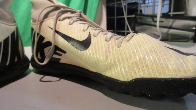Load image into Gallery viewer, Used Nike Mercurial Superfly 9 Club Youth 2.5Y Indoor Soccer Turf Cleats
