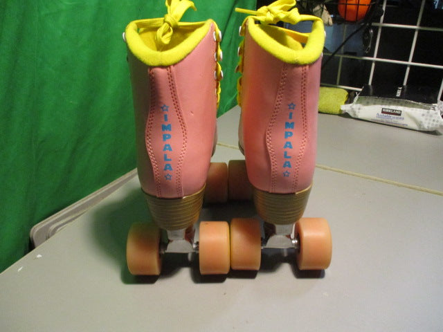 Load image into Gallery viewer, Used Impala Sidewalk Size Womens 5 Quad Skates
