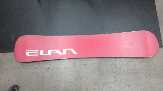 Load image into Gallery viewer, Used Evan Venture 162cm Snowboard *Damage To Lip*
