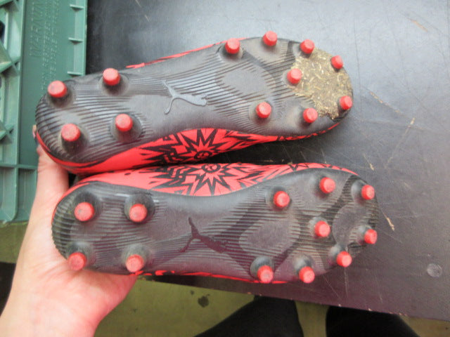 Load image into Gallery viewer, Used Puma x Christian Pulisic Tacto II Soccer Cleats - Size 1.5
