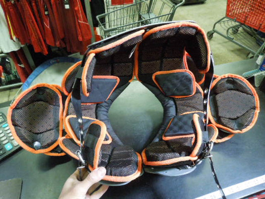 Used Schutt XVHD QB / WR Shoulder Pads Size Large 18 - 19"