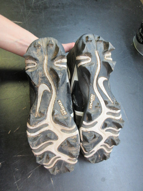 Load image into Gallery viewer, Used Nike Alpha Menace 3 Shark Football - Size Youth 6
