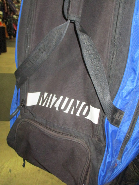 Load image into Gallery viewer, Used Mizuno Samurai Catcher's Wheel Bag in Blue
