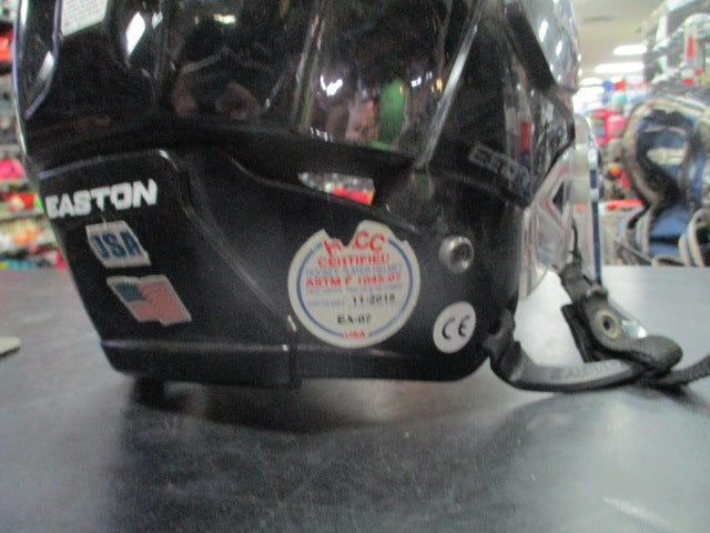 Load image into Gallery viewer, Used Easton E600 Adult Medium Hockey Helmet With Clear cage
